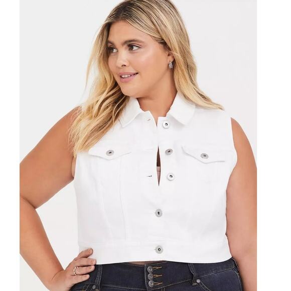 Torrid White Crop Denim Vest NEW Size 3 3X NWT Closet Staple Capsule Wardrobe - Picture 4 of 16